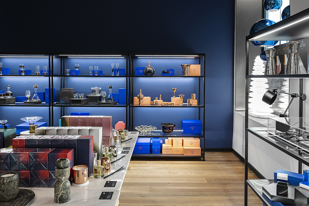 Solinfo Shop_showroom_Tom Dixon_Budapest