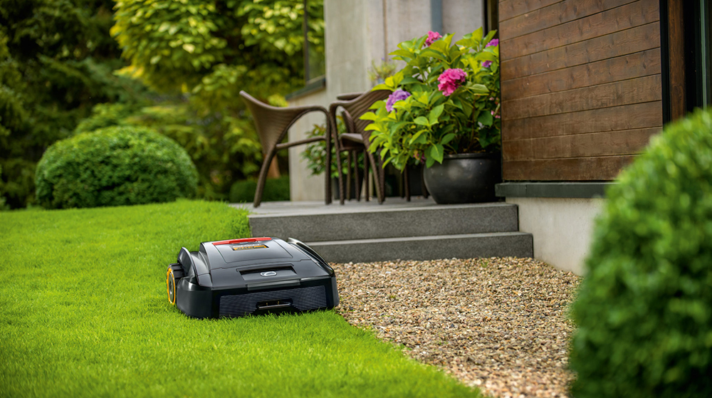 Cub Cadet XR3 3000 robotfűnyíró_GardenExpo 2019_kert_garden
