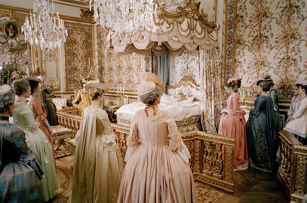 Marie Antoinette_Sofia Coppola_movie_film_Kirsten Dunst_Versailles_palace_etiqquette_palota_etikett-dauphine