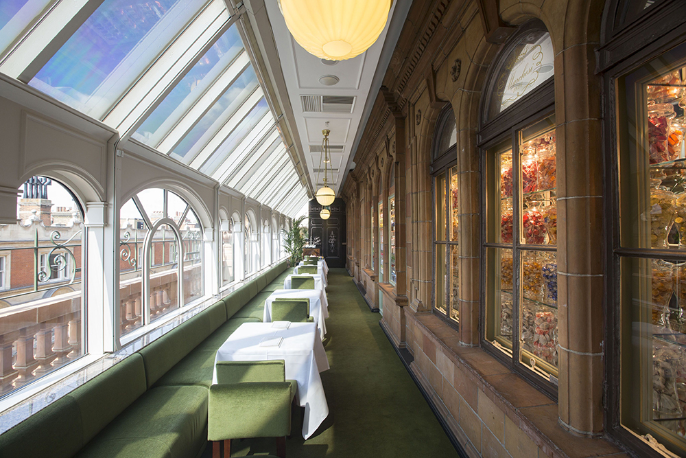 Marchesi_pasticceria_pastry shop_cukrászda_Prada_London_Mayfair_store