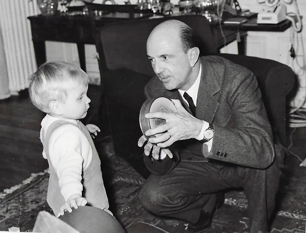 Prince Dimitri_Umbero II._last king of italy_italia re